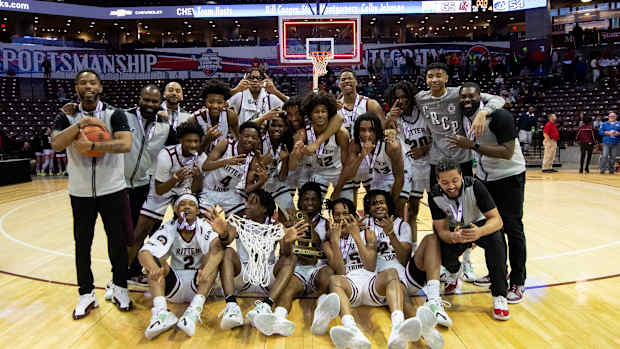 Cardinal Ritter won the Missouri Class 5 championship.